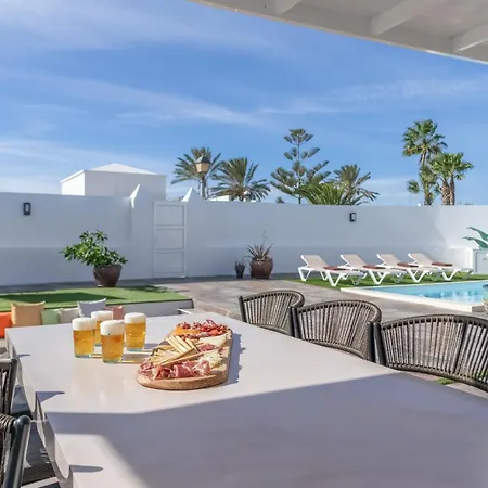 The Vila Playa Blanca (Lanzarote)